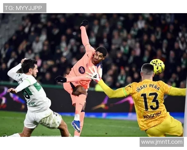 巴萨意外签下射门手段全无但绝技横扫的新晋球星