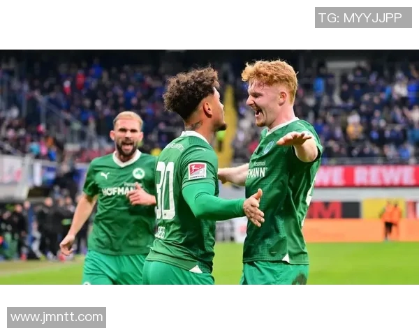 柏林联合客场挑战科隆：必争三分强势登顶德乙联赛！