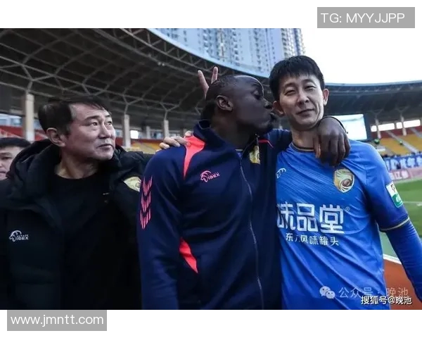 崔明安精彩远射助力大连英博赢得关键比赛胜利