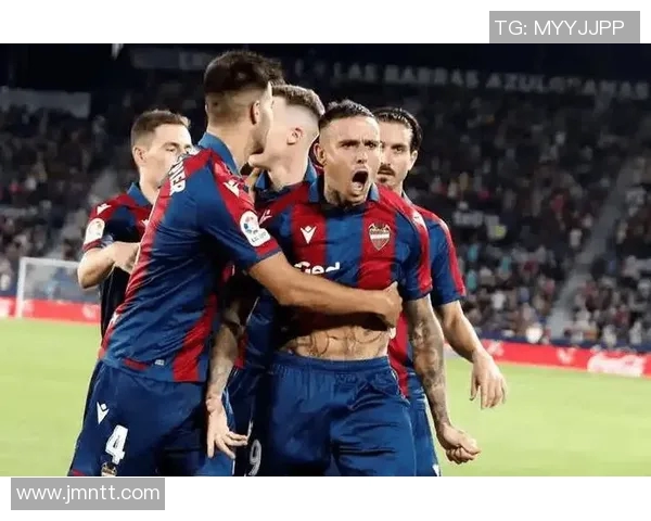 塞维利亚中场伤愈复出,球队或有新突破 塞维利亚中场伤愈复出,球队或有新突破