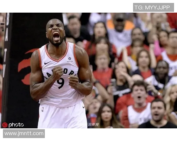 猛龙主场大败雄鹿，前锋组合状态低迷：前景堪忧的警示信号