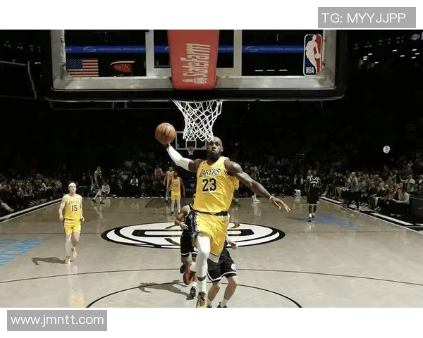 詹姆斯带领湖人击败篮网获得关键胜利迈向总冠军之路！